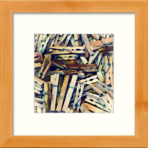 L Lumartos Vintage Clothes Pegs