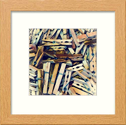 L Lumartos Vintage Clothes Pegs