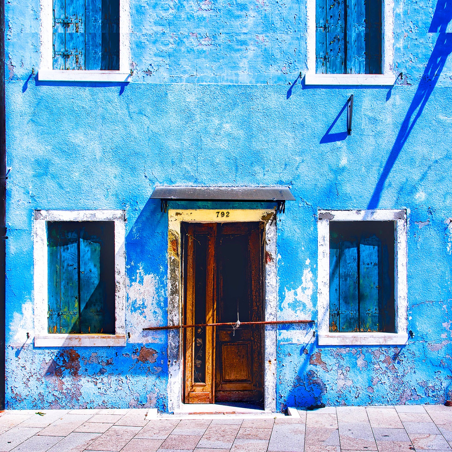 L Lumartos Italy Venice Blue Wall 0252